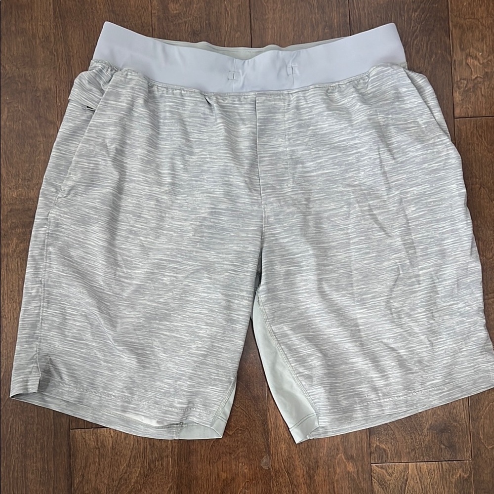 LULULEMON Men's Gray Athletic Shorts missing inside tag